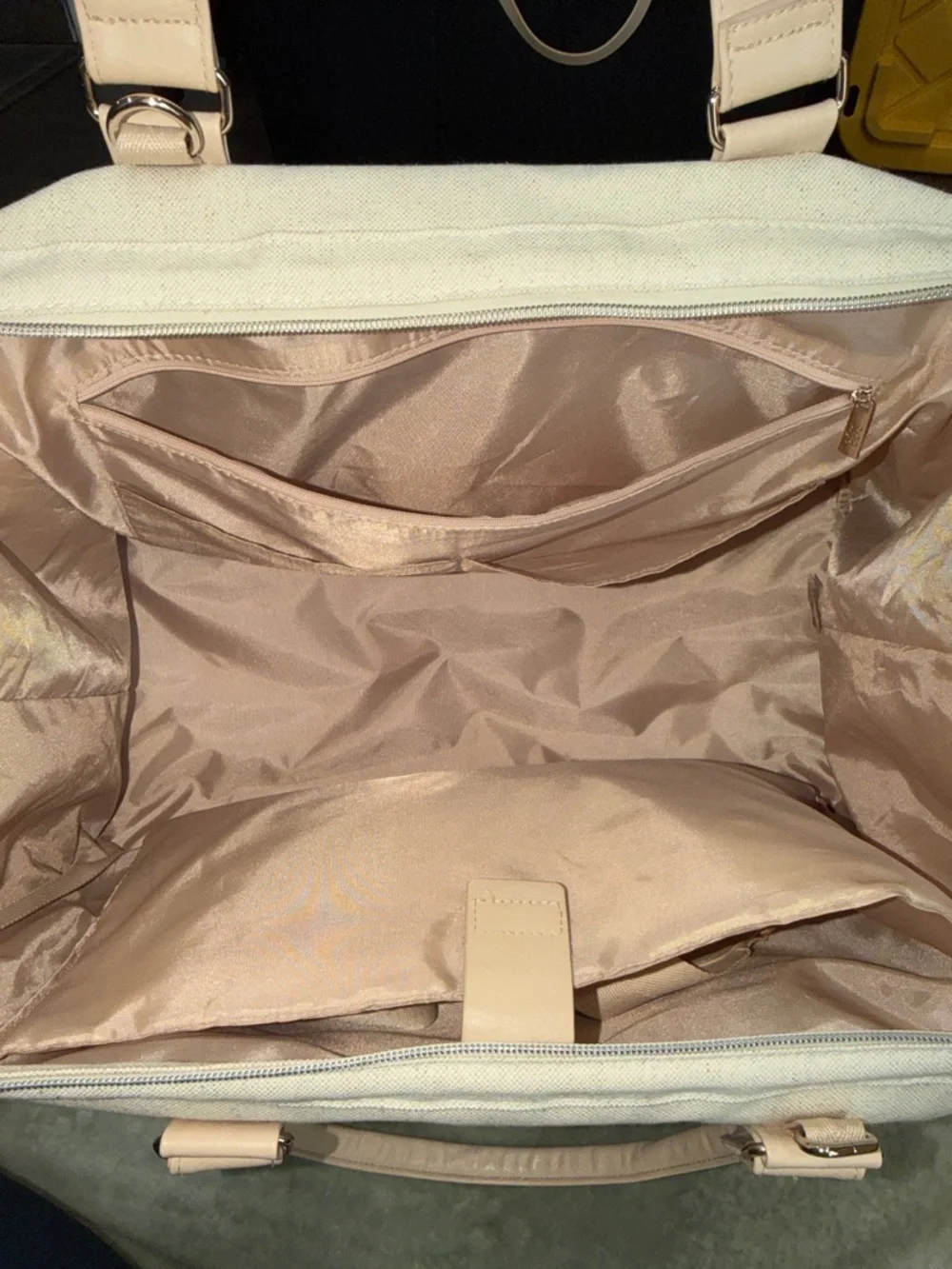 BEIS The Weekender in Beige - Picture 5 of 9